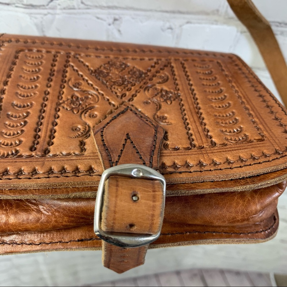 Vintage Brown Boho Leather Crossbody Bag - Picture 6 of 8